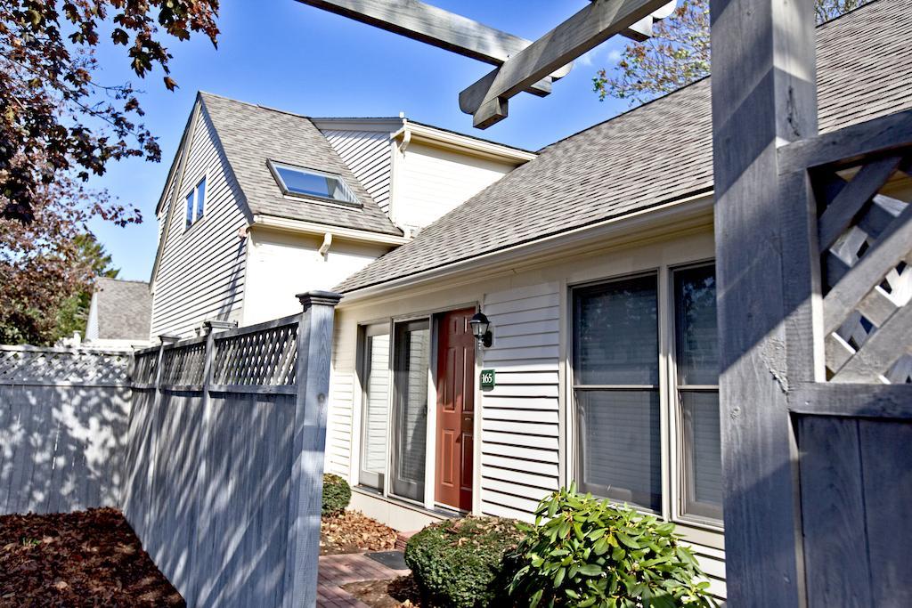 Holly Tree Resort West Yarmouth Exterior photo